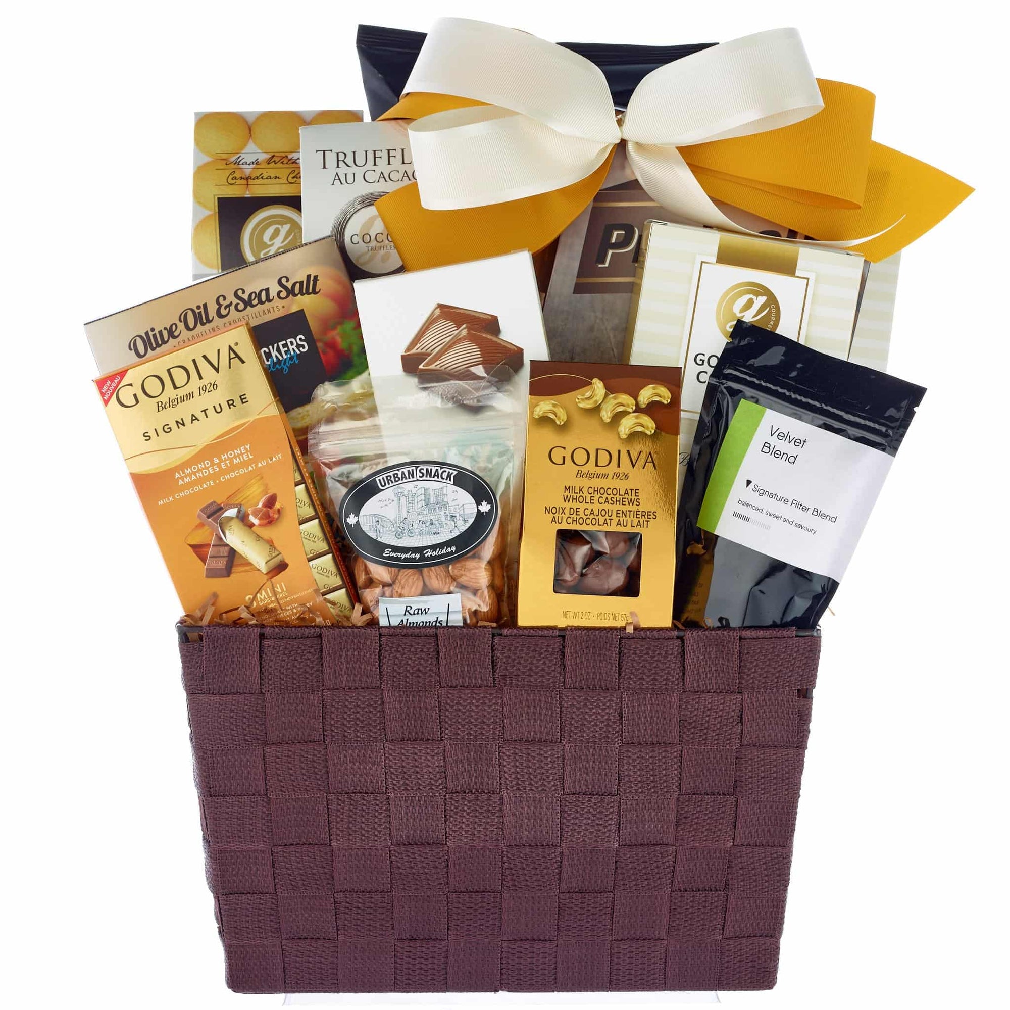 A gourmet basket delivery all across Canada