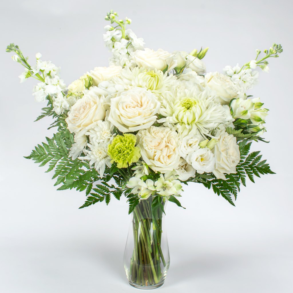 Premium White Flower Bouquet For Delivery