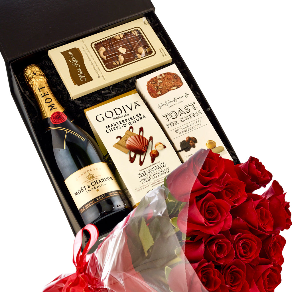 Roses and Moet Champagne Gift Box